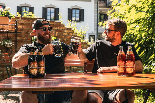 Bild zeigt ein Foto des Fotoshootings mit der Brauerei Taufkirchner